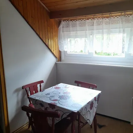 Centrum Vendeghaz Apartamento *